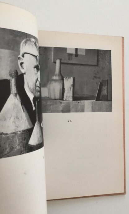 Cesare Brandi ritratto di Morandi Scheiwiller All'insegna del pesce d'oro 1960 - immagine 5