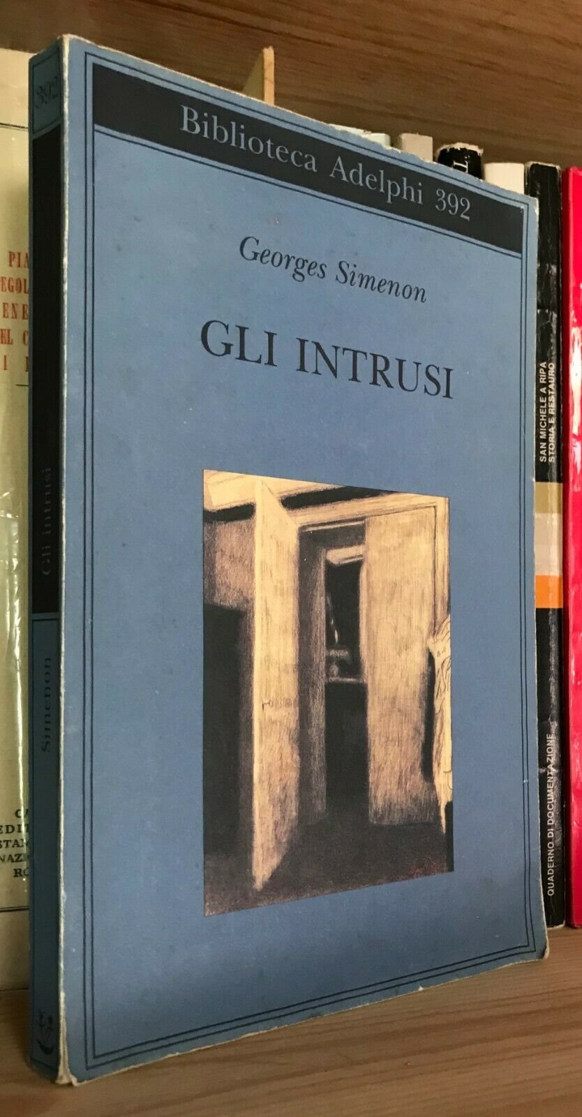 Georges Simenon Gli Intrusi Biblioteca Adelphi V edizione gennaio 2001 -  BookBark